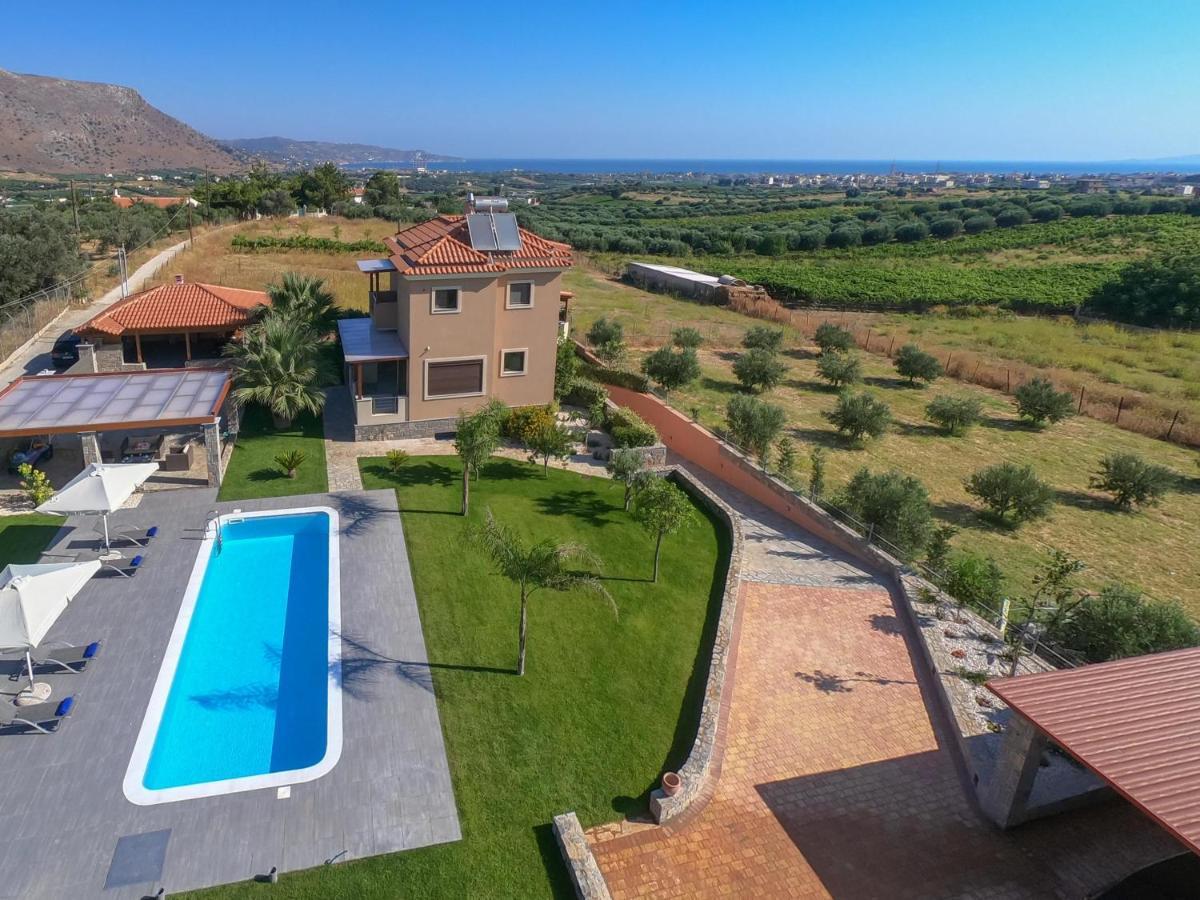 Luxurious Villa David Ano Kalesia Buitenkant foto