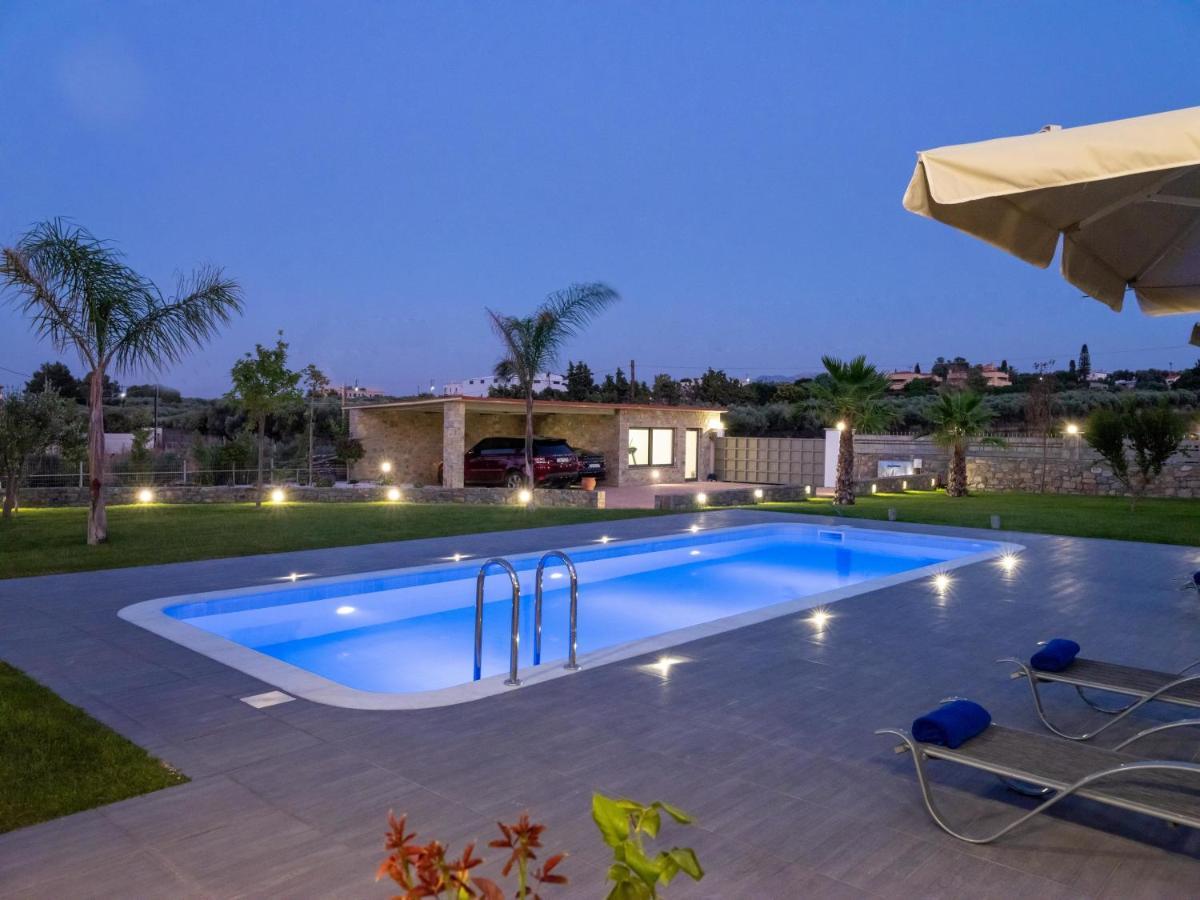 Luxurious Villa David Ano Kalesia Buitenkant foto