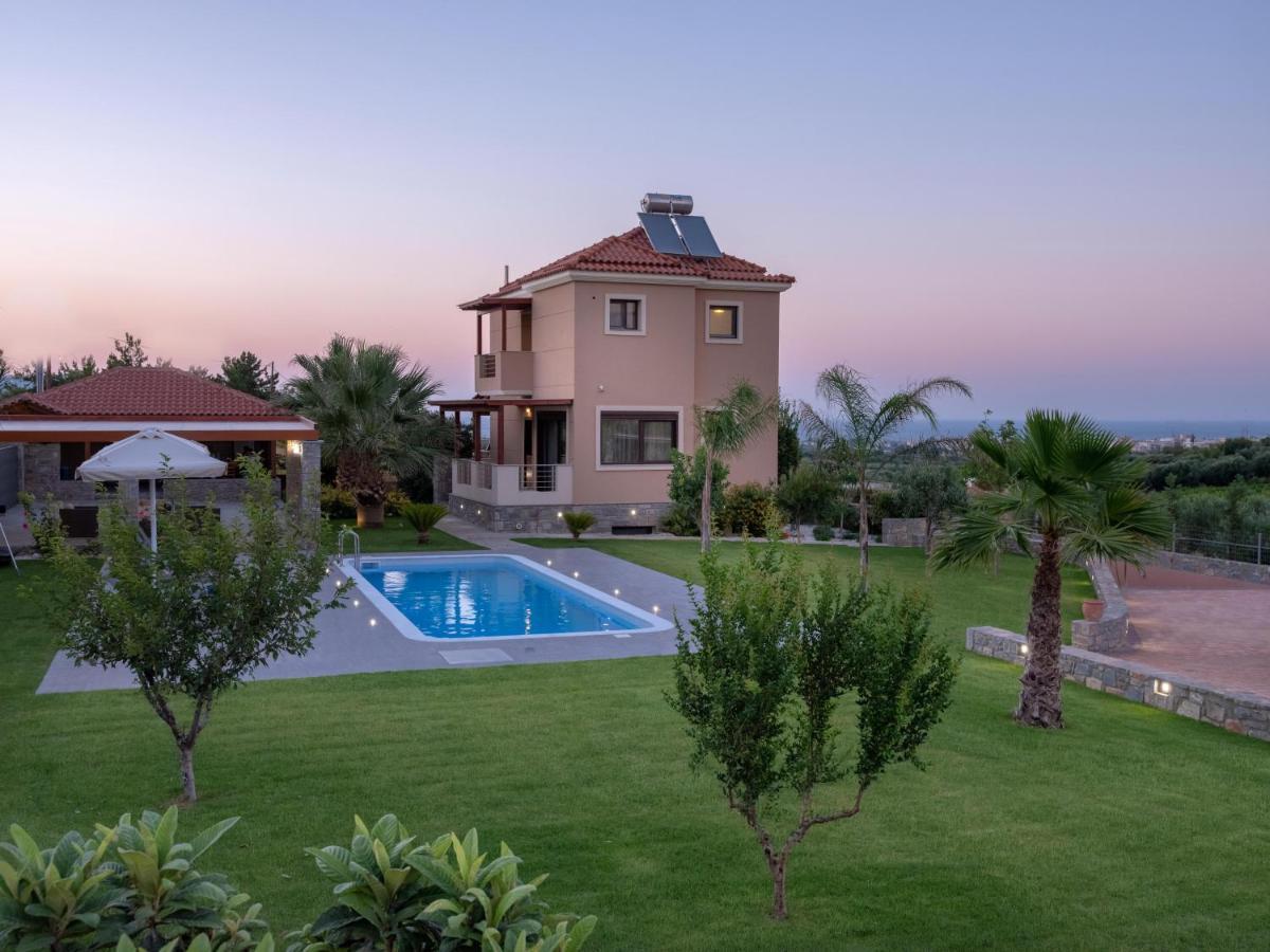 Luxurious Villa David Ano Kalesia Buitenkant foto