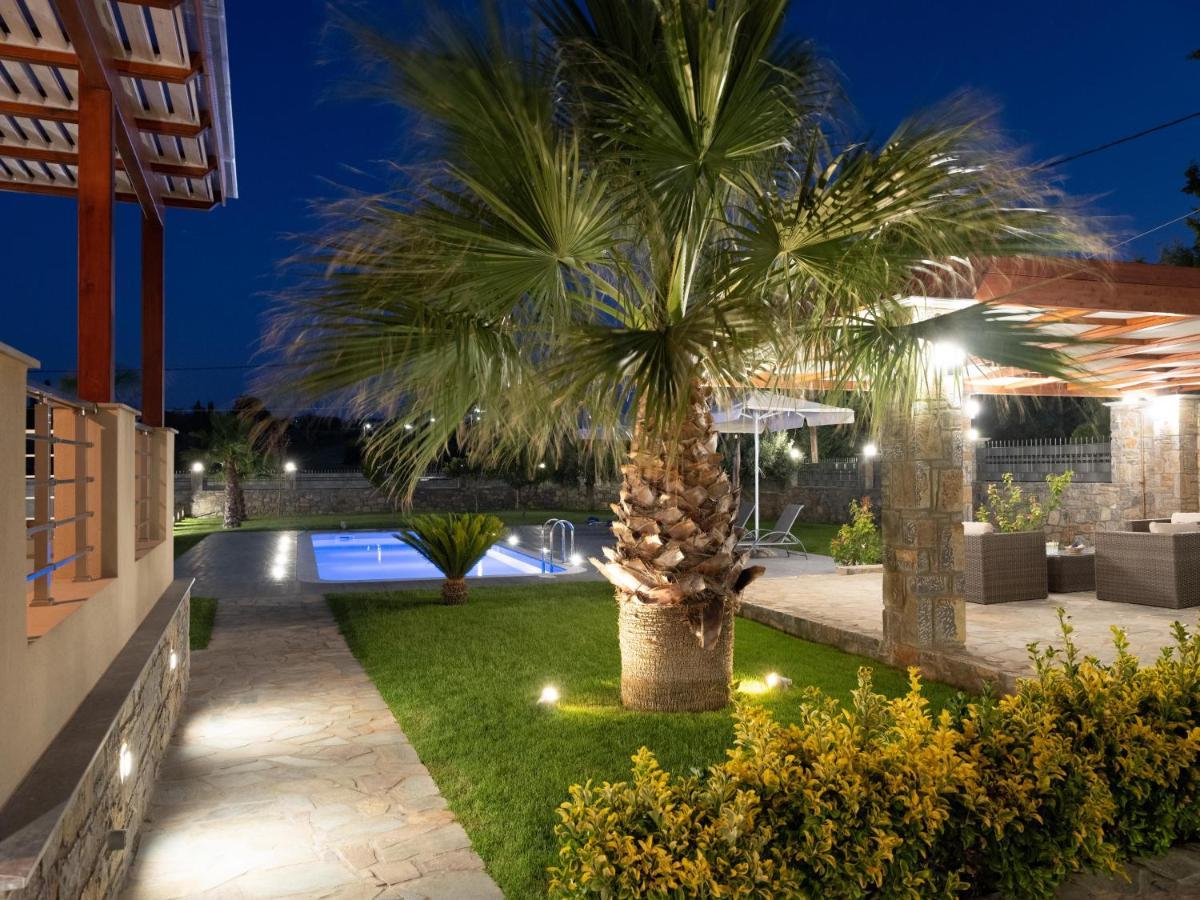Luxurious Villa David Ano Kalesia Buitenkant foto